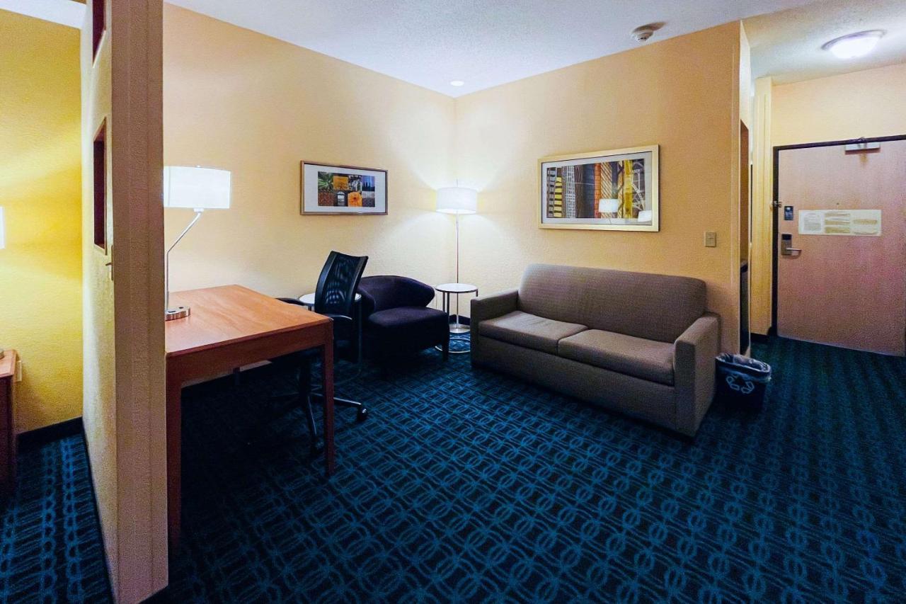 Comfort Inn & Suites Olathe - Kansas City Buitenkant foto